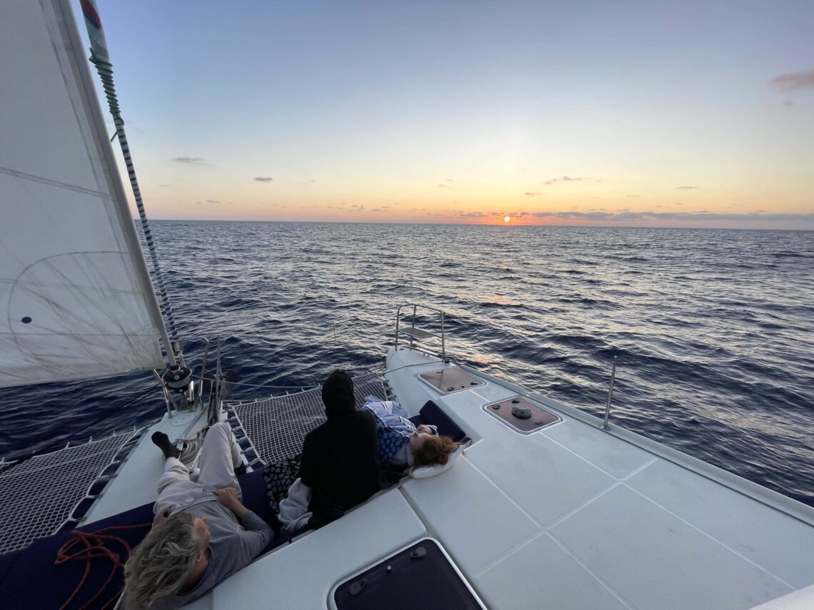 Mitsegeln in der Karibik 2024/2025 1 Segeln in den Sonnenuntergang