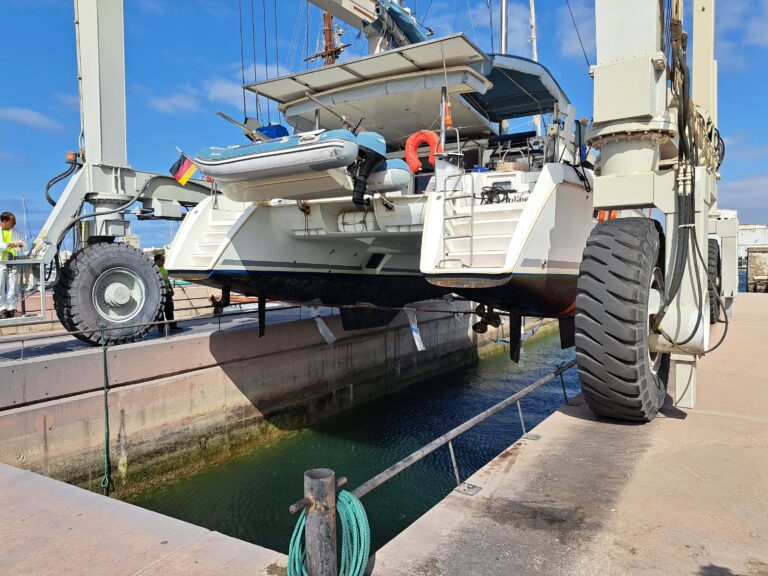 Bilddokumentation: Katamaran Joline auf dem Trockendock - Vorbereitung auf die große Überfahrt in die Karibik