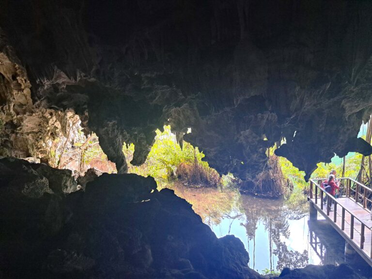 Santo Domingo - der Nationalpark "Los tres ojos"