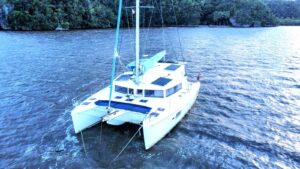 Katamaran "Joline" in Playa El Valle - Nordküste der Dominikanischen Republik - aus der Vogelperspektive